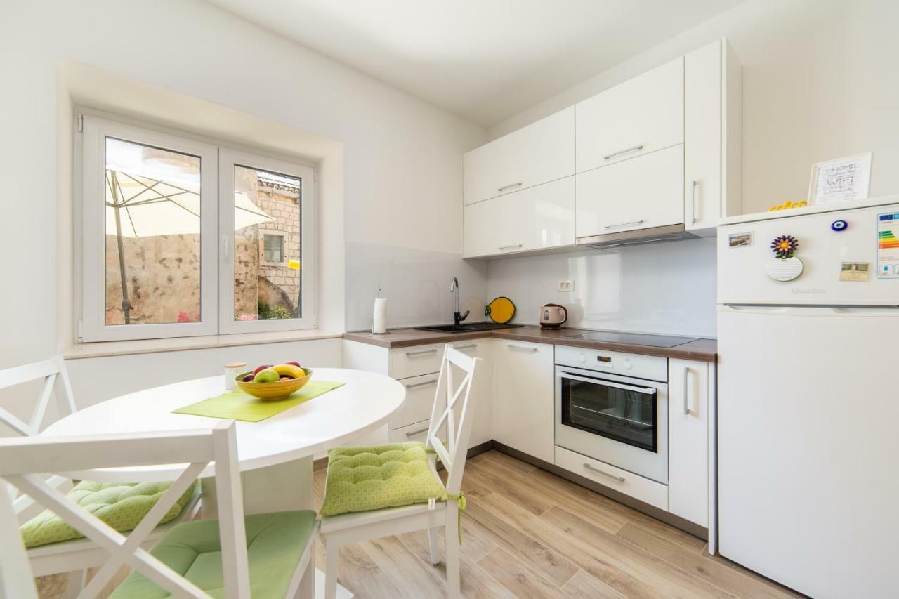 Apartmani Ujdur Gradac  Luaran gambar
